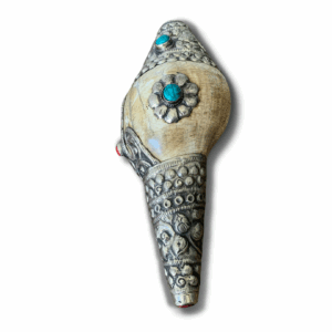 Antique-like genuine conch shell with flower design, white metal, colored turquoise and red bamboo coral setting